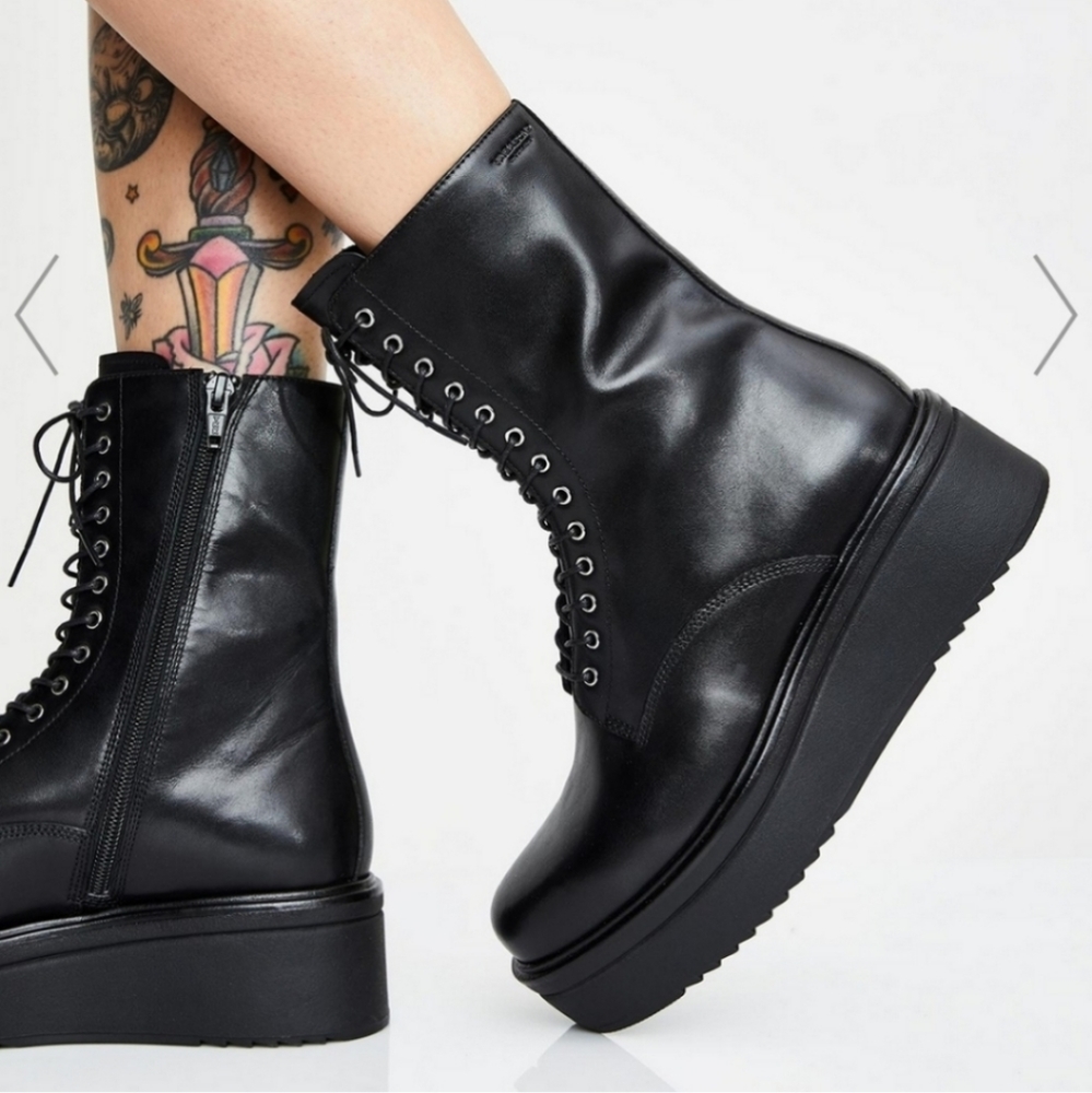 NWOT Vagabond Black Tara Lace-Up Boot Sz 10